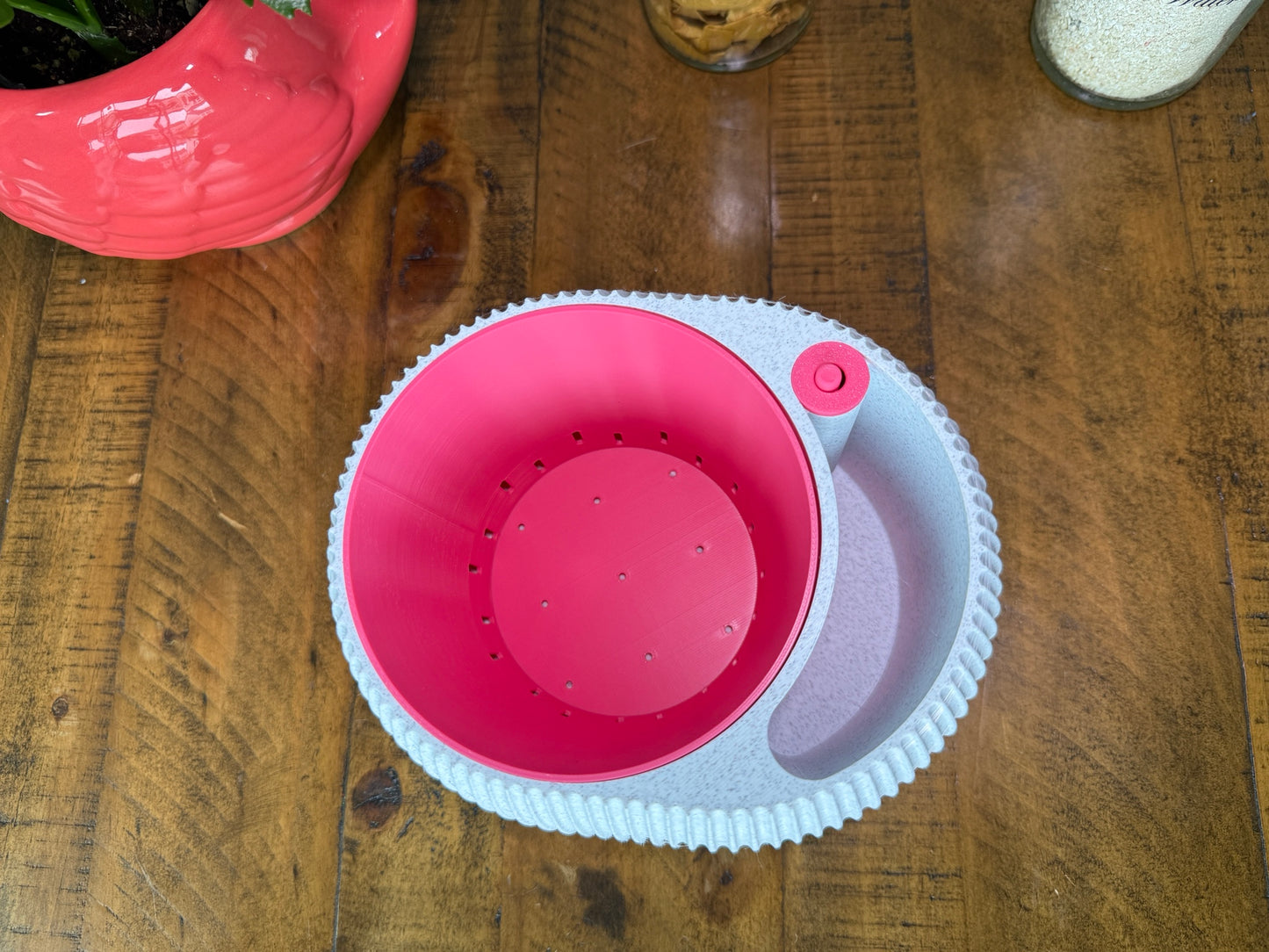 Elegant Self-Watering Planter with Clear Water Gauge